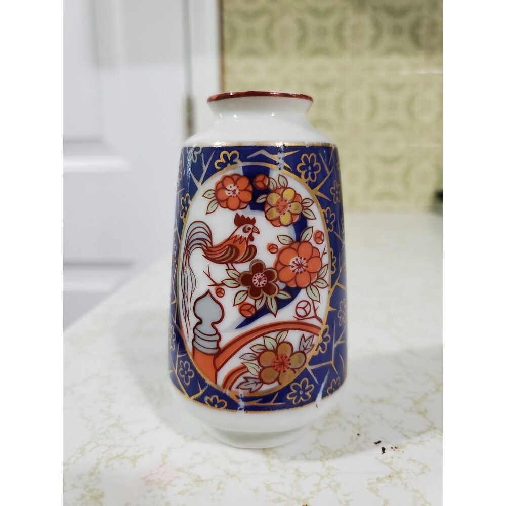 Vintage Sakura Handcrafted Porcelain Imari Ware Japan Vase 3.75" Rooster Motif